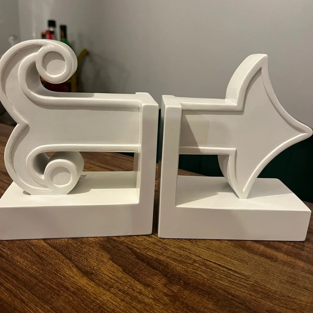 Jonathan Adler Happy Chic Arrow Book Ends